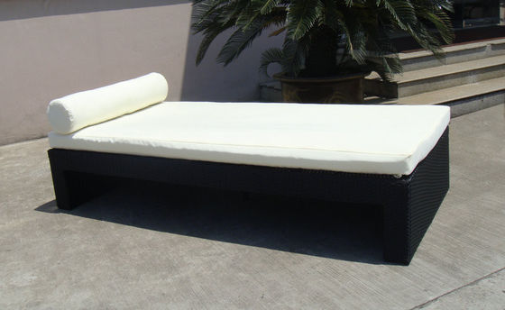 Black Rattan Sun Lounger , Outdoor Square Beach Lounge Chair