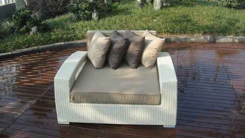 Outdoor Rattan Furniture Lounge Sofa , Luxury Conservatory Sofa Bed