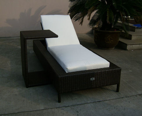 Folding Beach Lounge Chair , Outdoor Garden Wicker Chaise Lounge