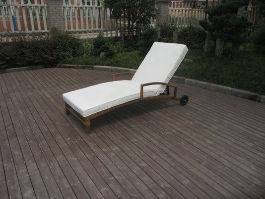 Adjustable Rattan Sun Lounger , Grey Folding Wicker Lounge Chair